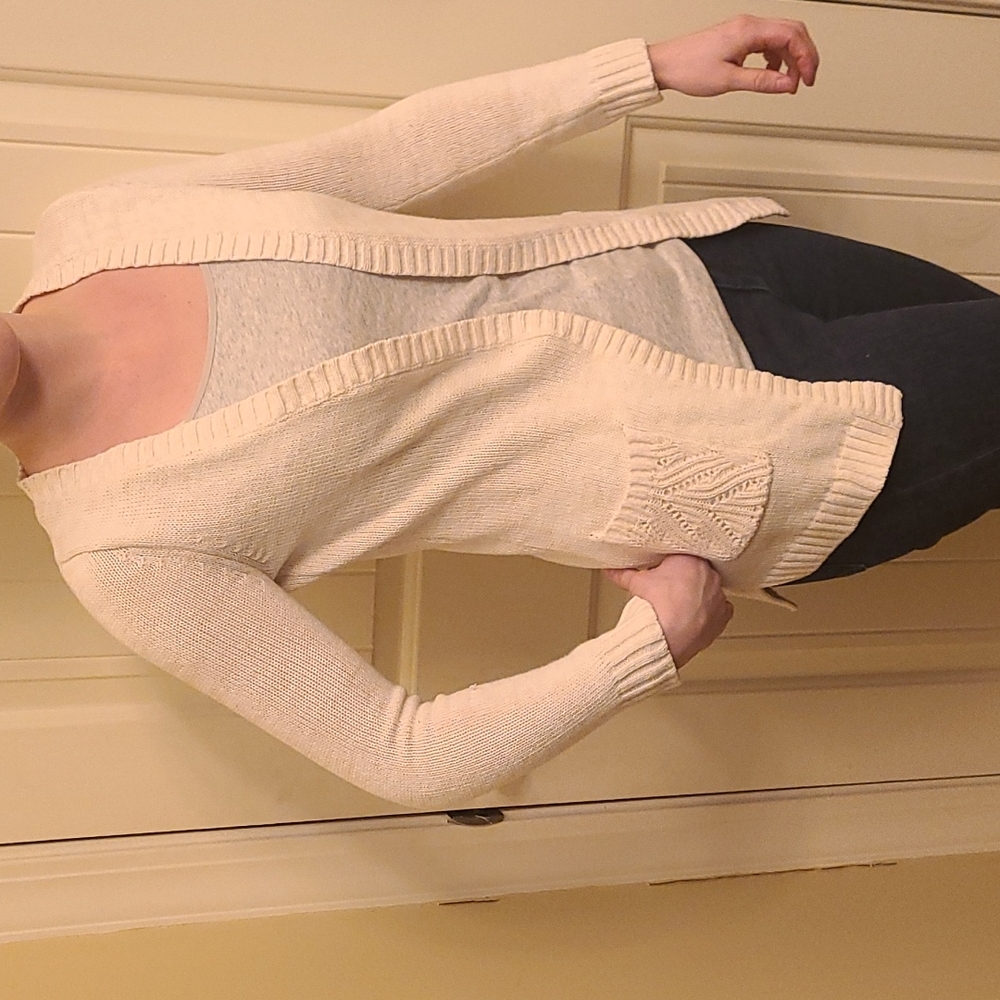 Sweater shawl
